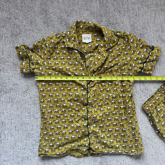Keva Camel Print Pajama Set Women’s M Mustard Yellow Button Up Shorts - Picture 11 of 14